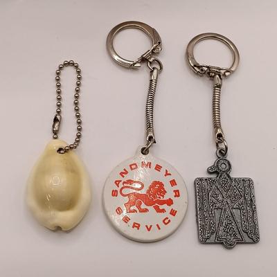 LOT 206: Mens and Misc. Lot