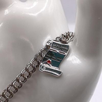 LOT 211: Vintage Sterling Charm Bracelet 14.7g