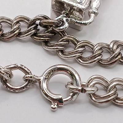 LOT 211: Vintage Sterling Charm Bracelet 14.7g