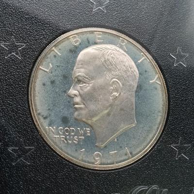 LOT 217: Eisenhower 1971-S Proof Dollar with (2) 1980 Uncirculated Coin Sets