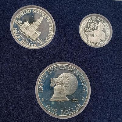 LOT 220: U.S. Bicentennial Silver Proof Set with 1980 and 1981 U.S. Mint Uncirculated Coins