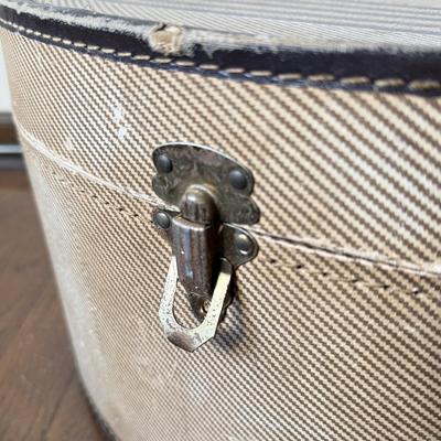 LOT 45D: Vintage Luggage: 1950s West Germany Hat Box Suitcase & 1960s Hard Shell American Tourister Suitcases in Green & Yellow