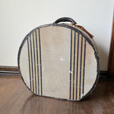 LOT 45D: Vintage Luggage: 1950s West Germany Hat Box Suitcase & 1960s Hard Shell American Tourister Suitcases in Green & Yellow