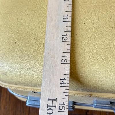 LOT 45D: Vintage Luggage: 1950s West Germany Hat Box Suitcase & 1960s Hard Shell American Tourister Suitcases in Green & Yellow