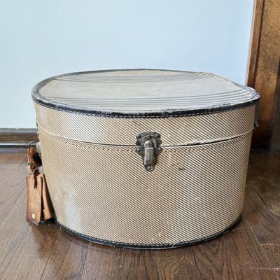 LOT 45D: Vintage Luggage: 1950s West Germany Hat Box Suitcase & 1960s Hard Shell American Tourister Suitcases in Green & Yellow