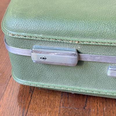 LOT 45D: Vintage Luggage: 1950s West Germany Hat Box Suitcase & 1960s Hard Shell American Tourister Suitcases in Green & Yellow