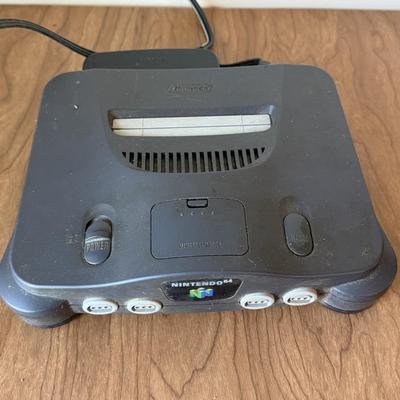 LOT 114F: Nintendo NES Control Deck Model NES-001 w/ 3 Model NES-004 Controllers & Nintendo 64 Control Deck NVS-001