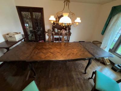 LOT 125D: Antique 1890s Beautifully Carved French Wood Extendible Versailles Top Dining Table w/ 4 Matching Chairs
