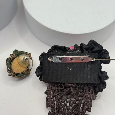 LOT 193J: Vintage & Vintage Inspired Jewelry Collection