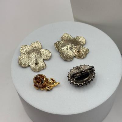LOT 193J: Vintage & Vintage Inspired Jewelry Collection