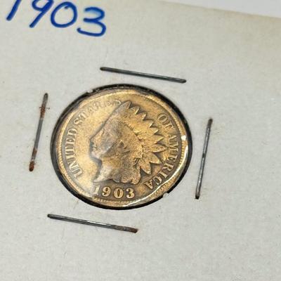 LOT 196J: Antique 1903 & 1906 “Indian Head” Pennies, Kennedy Half Dollar, 1943 Penny & More