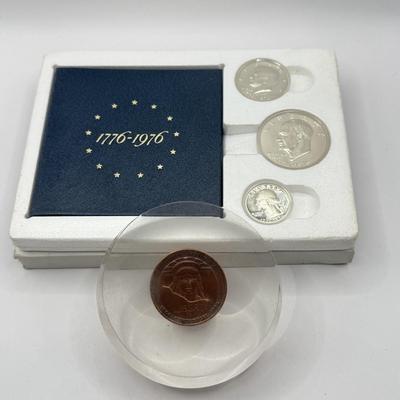 LOT 199J: Commemorative Statue of Liberty Coin & Bicentennial Proof Set