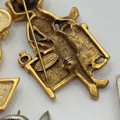LOT 200J: Cat Jewelry: Danecraft, Barlow, Discovery & More
