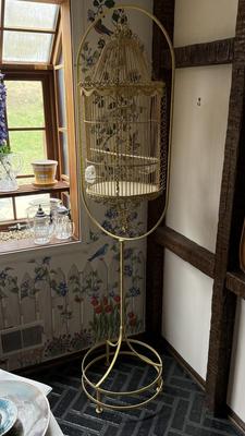 LOT 222K: Antique / Early Vintage French Victorian Style Yellow Wrought Iron Birdcage w/ Glass Feeders