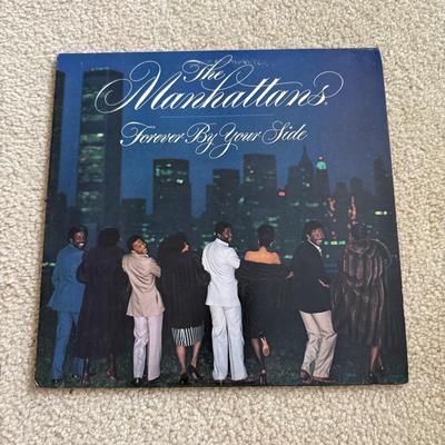 LOT 224L: Collection of Vintage & Promotional Copy Records: Bonnie Tyler, Red Rockers & More