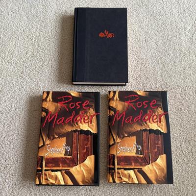 LOT 226K: First Edition 1995 Rose Madder by Stephen King: 3 copies, 2 w/ Sleeves