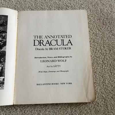 LOT 230F: 1970 The A,nnotated Dracula, 1958-1959 Il Film Italiano Magazines, American Cinematographer June 1972 Issue & More