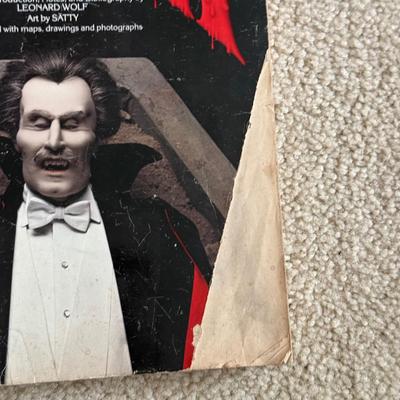 LOT 230F: 1970 The A,nnotated Dracula, 1958-1959 Il Film Italiano Magazines, American Cinematographer June 1972 Issue & More