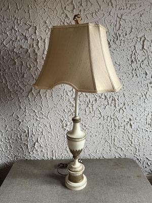 LOT 235F: Tall Vintage Stiffel Brass Accent Table Lamp