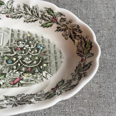 LOT 238F: Vintage Johnson Bros Transferware "Merry Christmas" Service for 8 w/ Gravy Boat