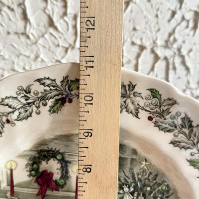 LOT 238F: Vintage Johnson Bros Transferware "Merry Christmas" Service for 8 w/ Gravy Boat