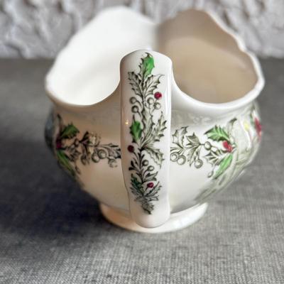 LOT 238F: Vintage Johnson Bros Transferware "Merry Christmas" Service for 8 w/ Gravy Boat