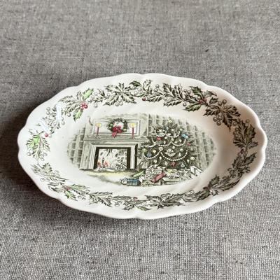 LOT 238F: Vintage Johnson Bros Transferware "Merry Christmas" Service for 8 w/ Gravy Boat