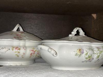 LOT 199KK: Beautiful Porcelain China lidded dishes +more