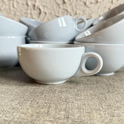 LOT 261F: Vintage Lamberton Scammell Platinum Blue Dinerware Mugs
