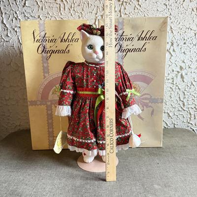 LOT 264F: Three 1992 Victoria Ashlea Originals Bette Ball Goebel Kitty Meow Meow Porcelain Dolls w/ Stands - only 250 made