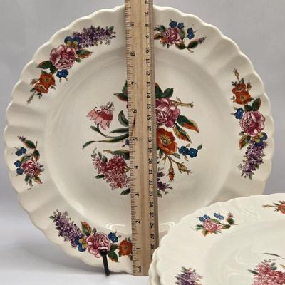 LOT 284K: Made in USA Limoges Tableware Including 8 Dinner Plates, 6 Salad/Soup Bowls, 3 1940s Universal Cambridge Ramekins and 2 Royal...