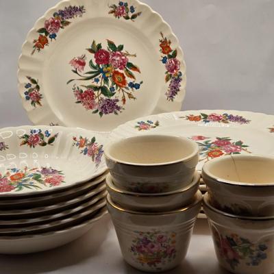 LOT 284K: Made in USA Limoges Tableware Including 8 Dinner Plates, 6 Salad/Soup Bowls, 3 1940s Universal Cambridge Ramekins and 2 Royal...