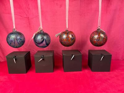 Lot 559 NIB/NWT Four Handblown Friendship Balls from Gift Gallery ( 4” )