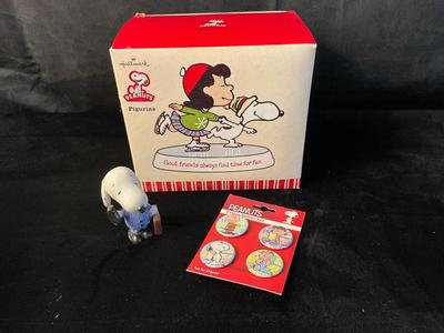 Lot 562 NIB Hallmark PEANUTS Lucy Figurine, NIP Set of Four Pins, Small Snooppy Figurine