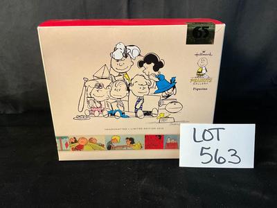 Lot 563 Hallmark NIB Peanuts Gallery 2015 65th Anniversary, NIB Sealed