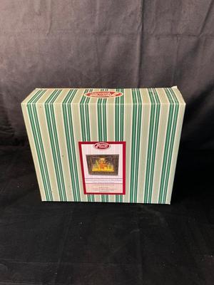 Lot 571 San Francisco Music Box Co. Musical Lighted Reindeer in Woods Frame NIB