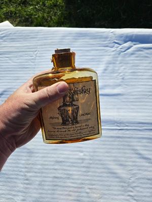 Empty* Quarter Whiskey (Old Michter's) (1 Pint Bottle)