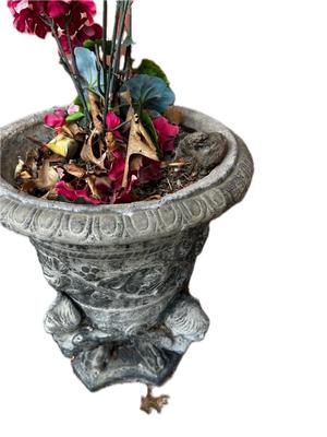 Large Planter/Urn