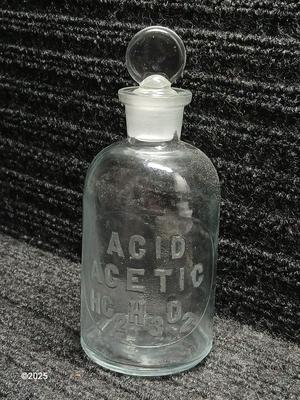 Antique ACID ACETIC HC2H3O2 Apothecary Bottle with Glass Stopper