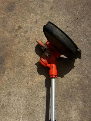Black & Decker Orange weedwacker