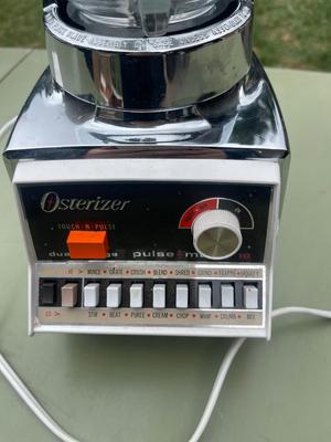 Vintage Oster Osterizer Blend 10 Speed Blender / Chopper