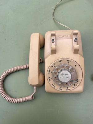 Vintage Bell System Made By Western Electric Rotary Phone Cream Beige