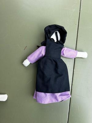 Set of 4 Amish Dolls