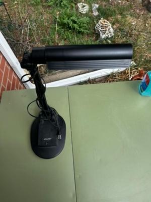 Desktop table lamp