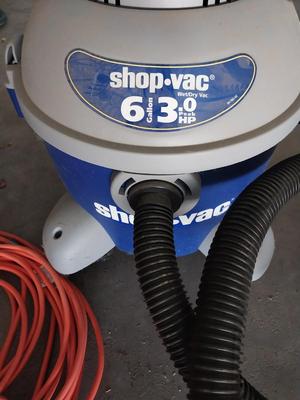 6.3 GALLON SHOP-VAC AND EXTENTION CORD