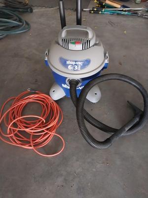 6.3 GALLON SHOP-VAC AND EXTENTION CORD