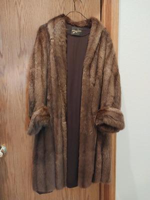 GORGOUS DUPLER'S FUR COAT
