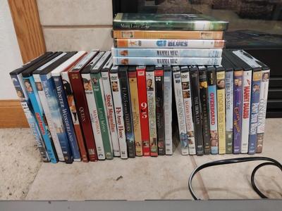 SONY DVD COMBO PLAYER WITH REMOTE AND DVDS