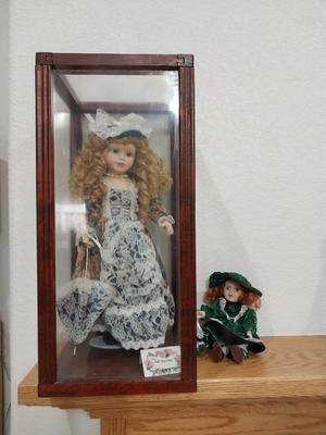 COLLECTABLE DOLL IN DISPLAY CASE