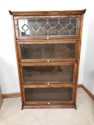 LIBRARIAN BOOKSHELF
